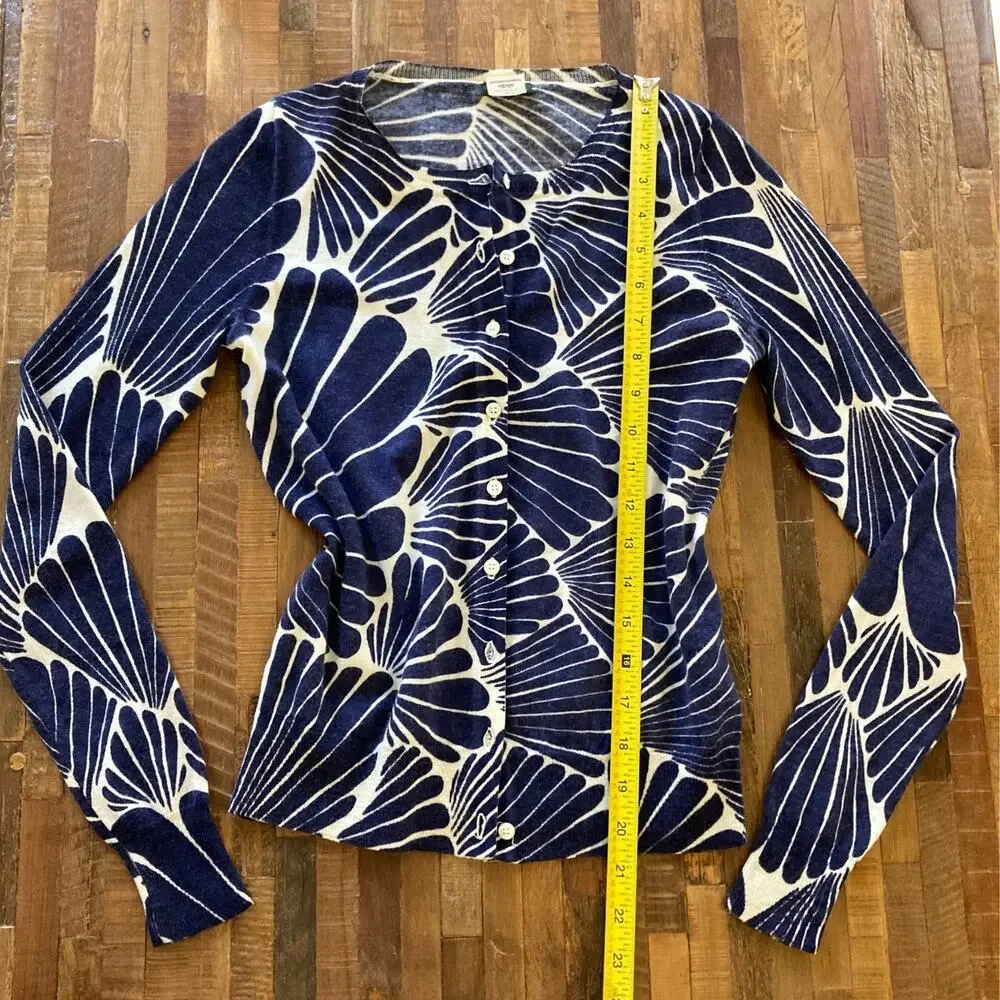 Classic Botanical Merino Wool Cardigan Navy and White, XS
